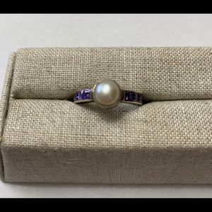 Amethyst and Pearl Sterling Silver ring
